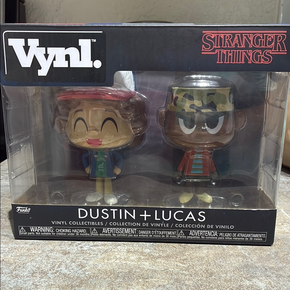 Funko Vynl Stranger Things Dustin and Lucas Figures